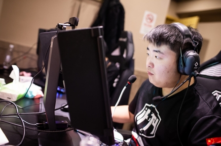 PCL赛区第二周迎来爆发,4AM获得PGI.S第二周周冠军!